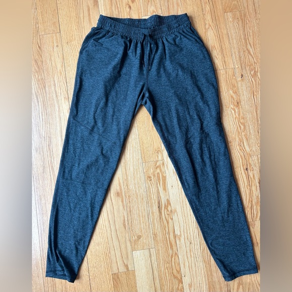 Outdoor Voices Cloudknit jogger, L - Picture 2 of 3